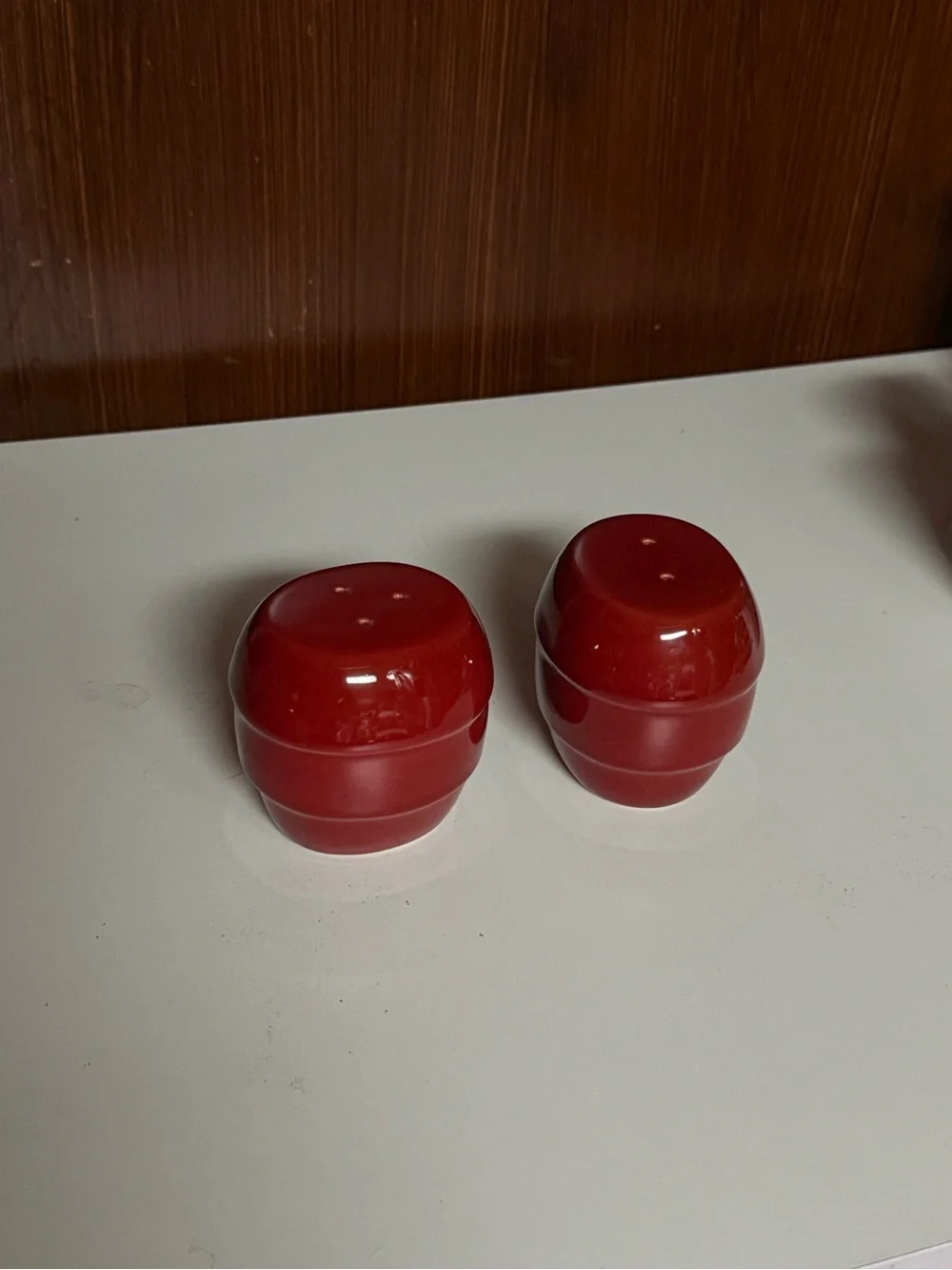 CelebratingHome Red Apple Salt and Pepper Shakers Set